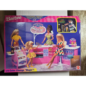 Barbie Sweet Treats Shop Cooking Color Change Magic Set 1998 NEW in Box